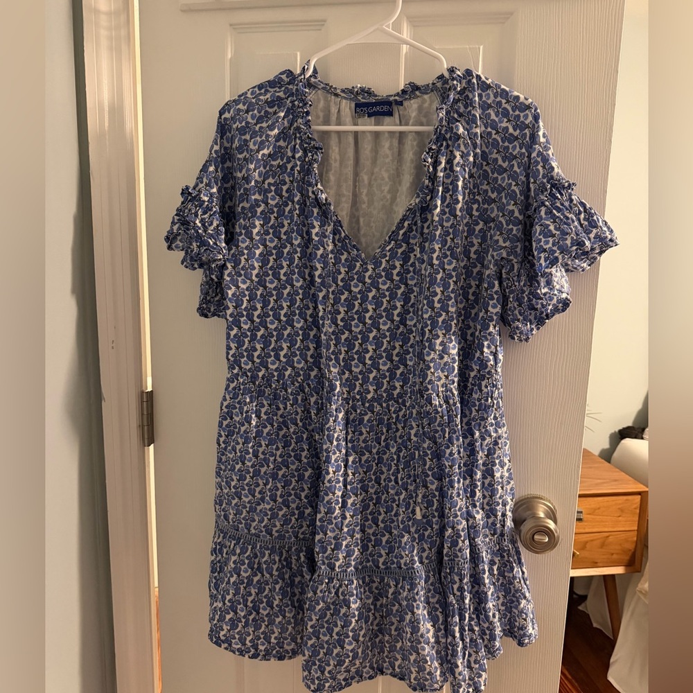 Roe Garden Blue Floral Ruffle-Sleeve Women’s Top